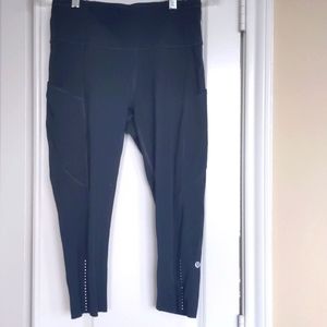 Lululemon yoga pants